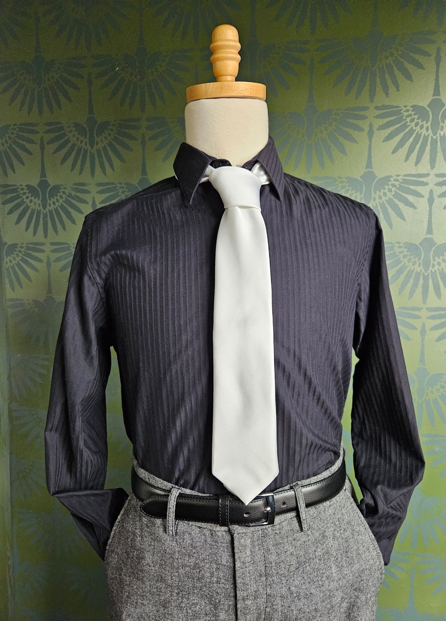 STYLE 3030 - "Joseph & Feiss" White Neck Tie