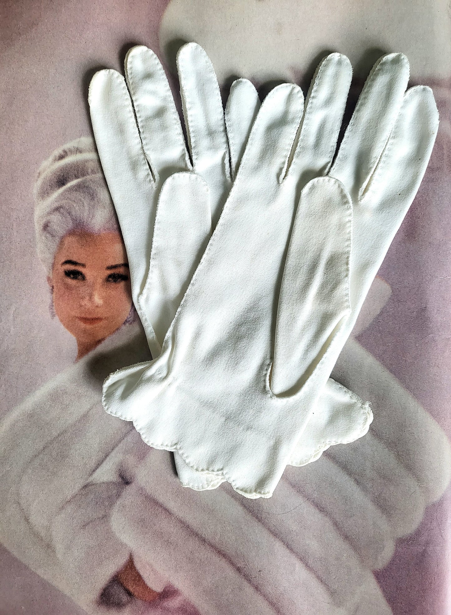 STYLE 3005 - Vintage 1950's-1960's White Nylon Gloves with Scalloped Edges