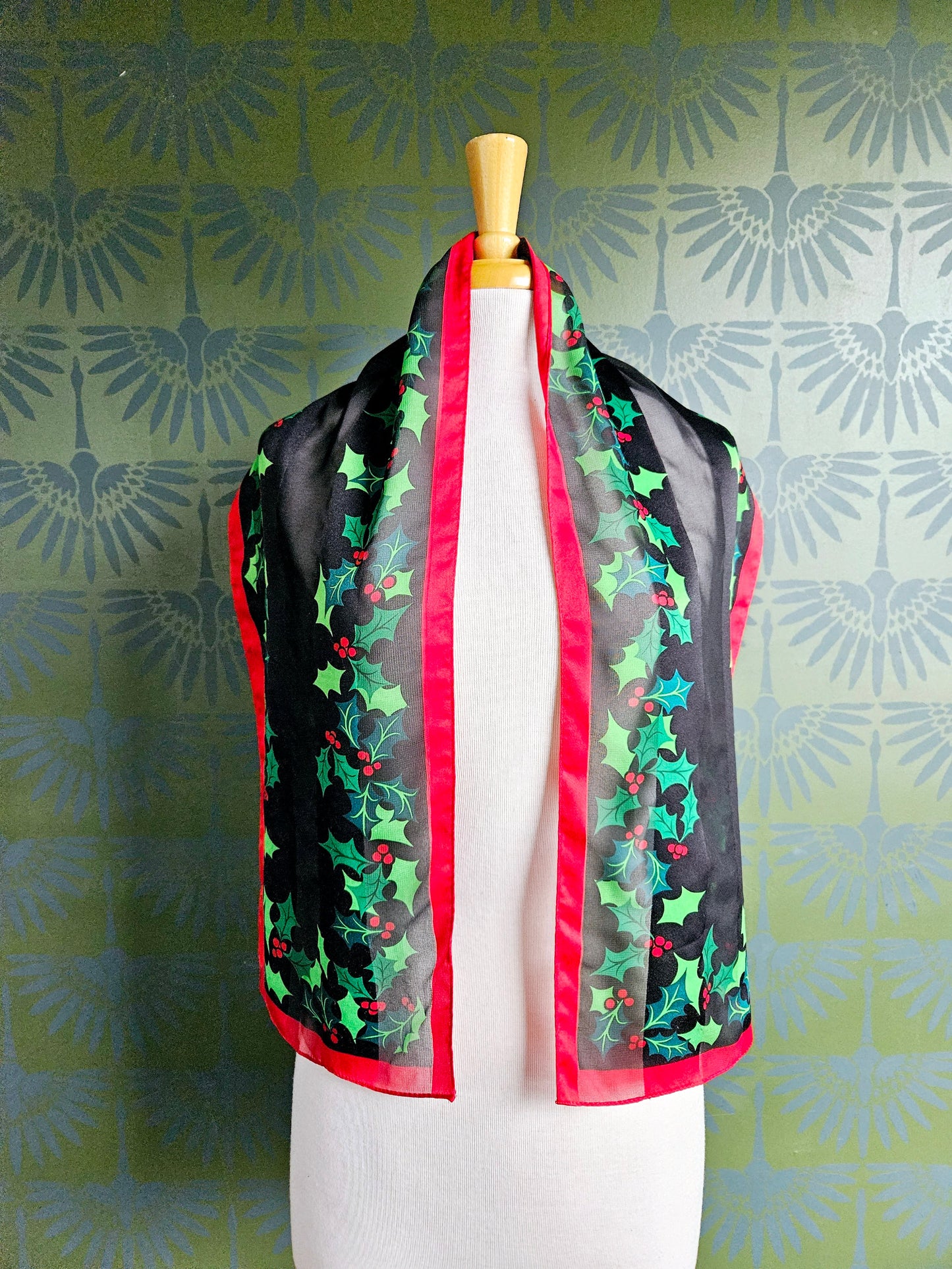 SOLD - Vintage Holiday Poinsettia Rectangle Scarf