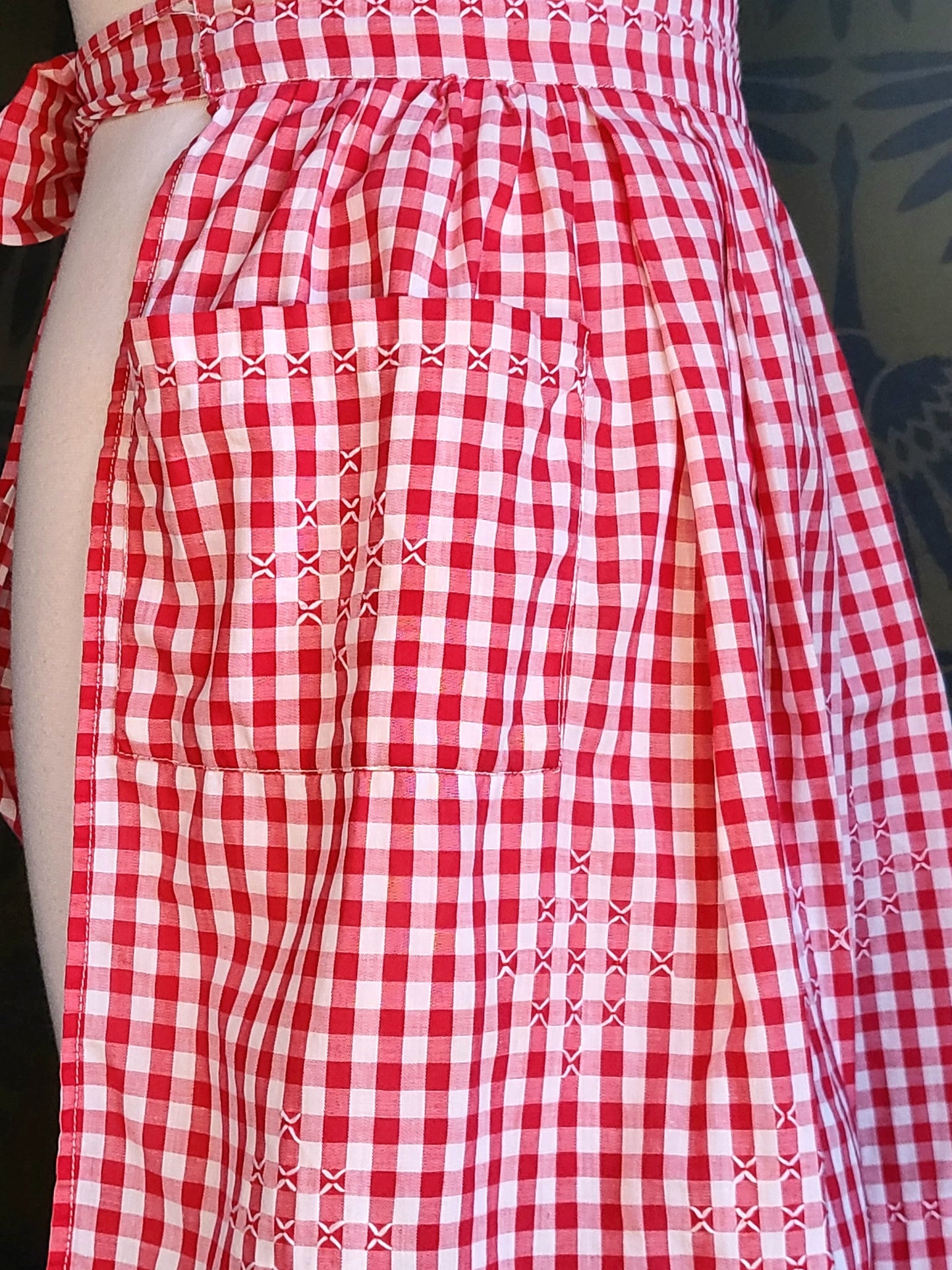 Apron 02 - Vintage Red Gingham Half Apron