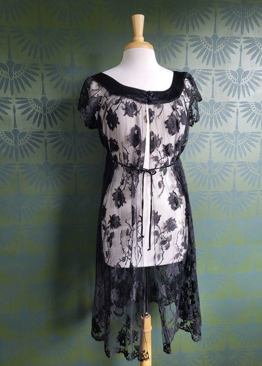 SOLD - Vintage 1950's Claire Sandra by Lucie Ann Beverly Hills Black Rose Lace Negligee Robe