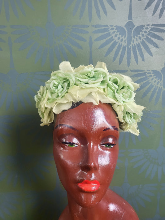 HAT2 - Vintage 1950s-1960s Pale Green Chiffon Flower and Petal Juliet Cap